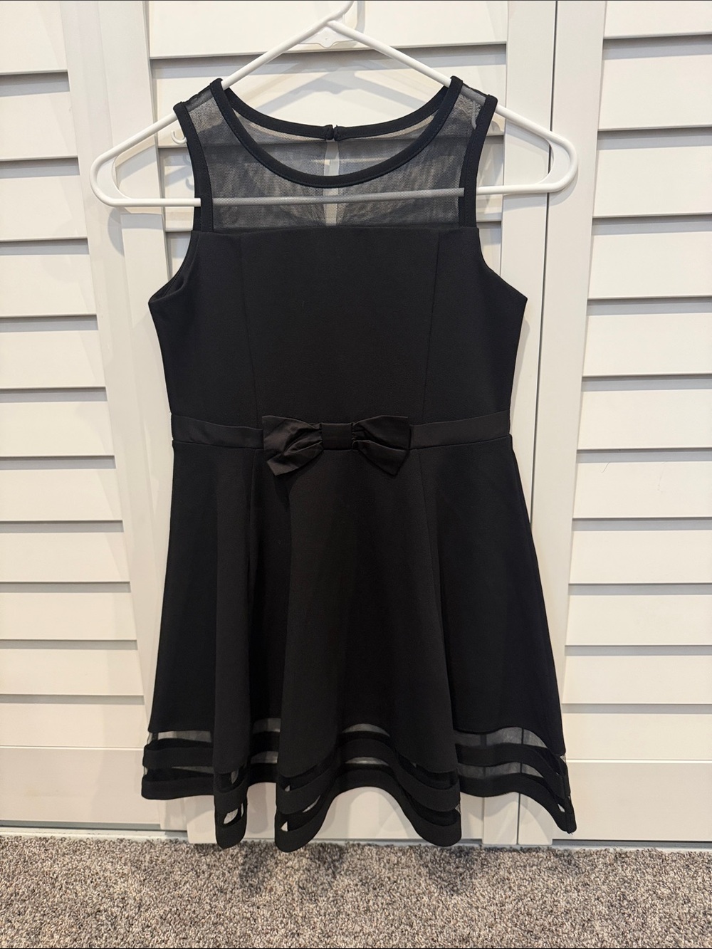 Calvin Klein Girls Black Mesh Yoke Party Dress with Bow size 8